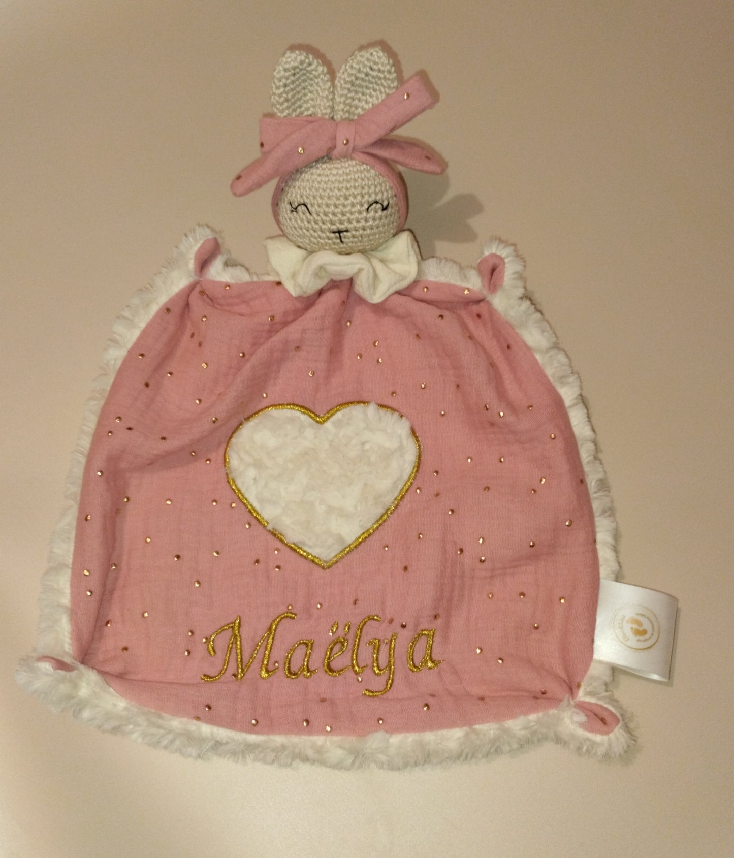 Ensemble doudou, hochet et attache lapinette Love vieux rose