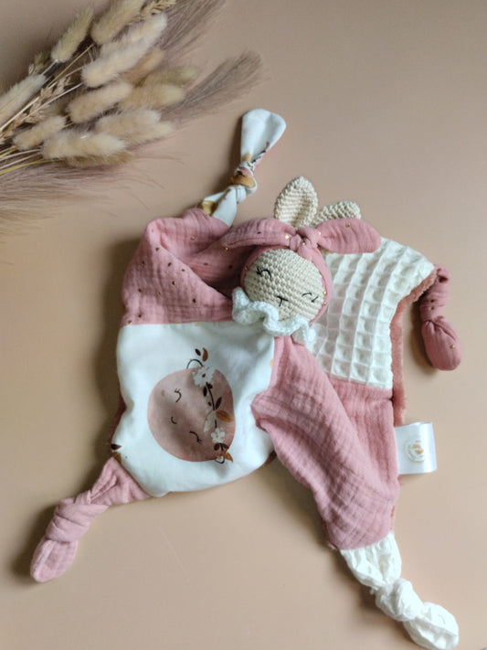 doudou d'éveil sensoriel lapinette vieux rose