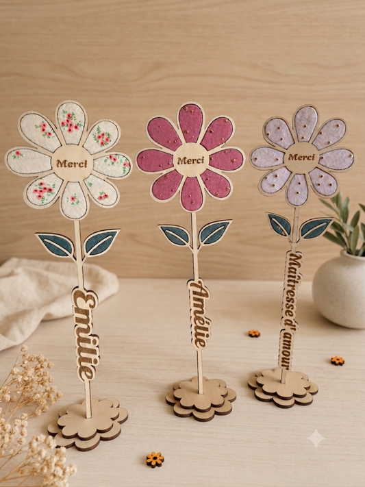 Fleur en bois personnalisée